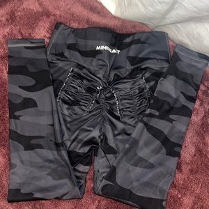 Cami leggings with butt scrunch